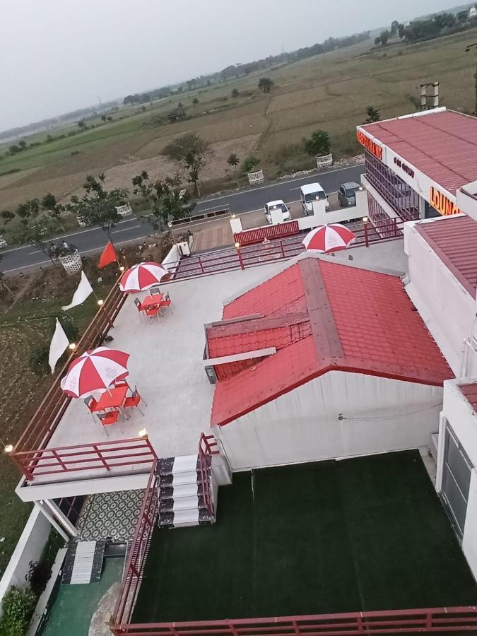 Gods County. Resort & Banquets タラピス エクステリア 写真