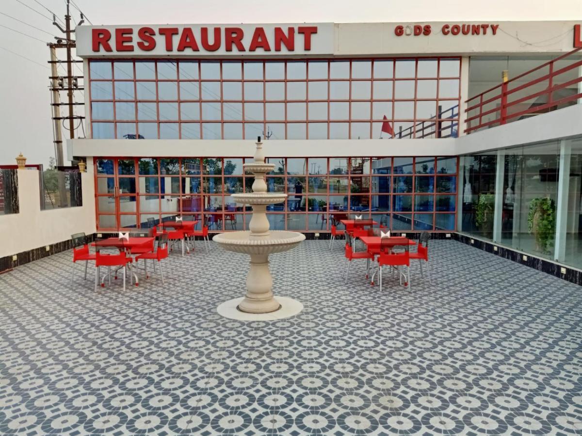 Gods County. Resort & Banquets タラピス エクステリア 写真