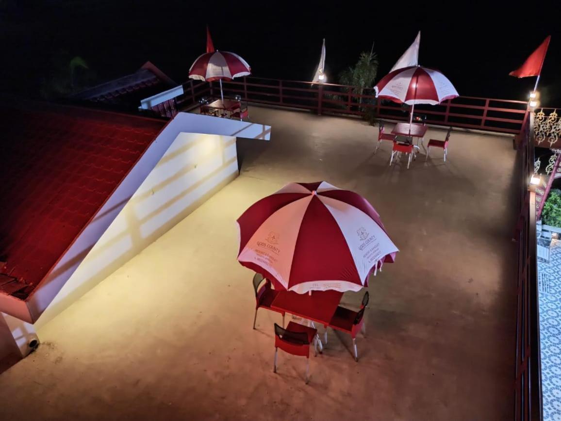 Gods County. Resort & Banquets タラピス エクステリア 写真